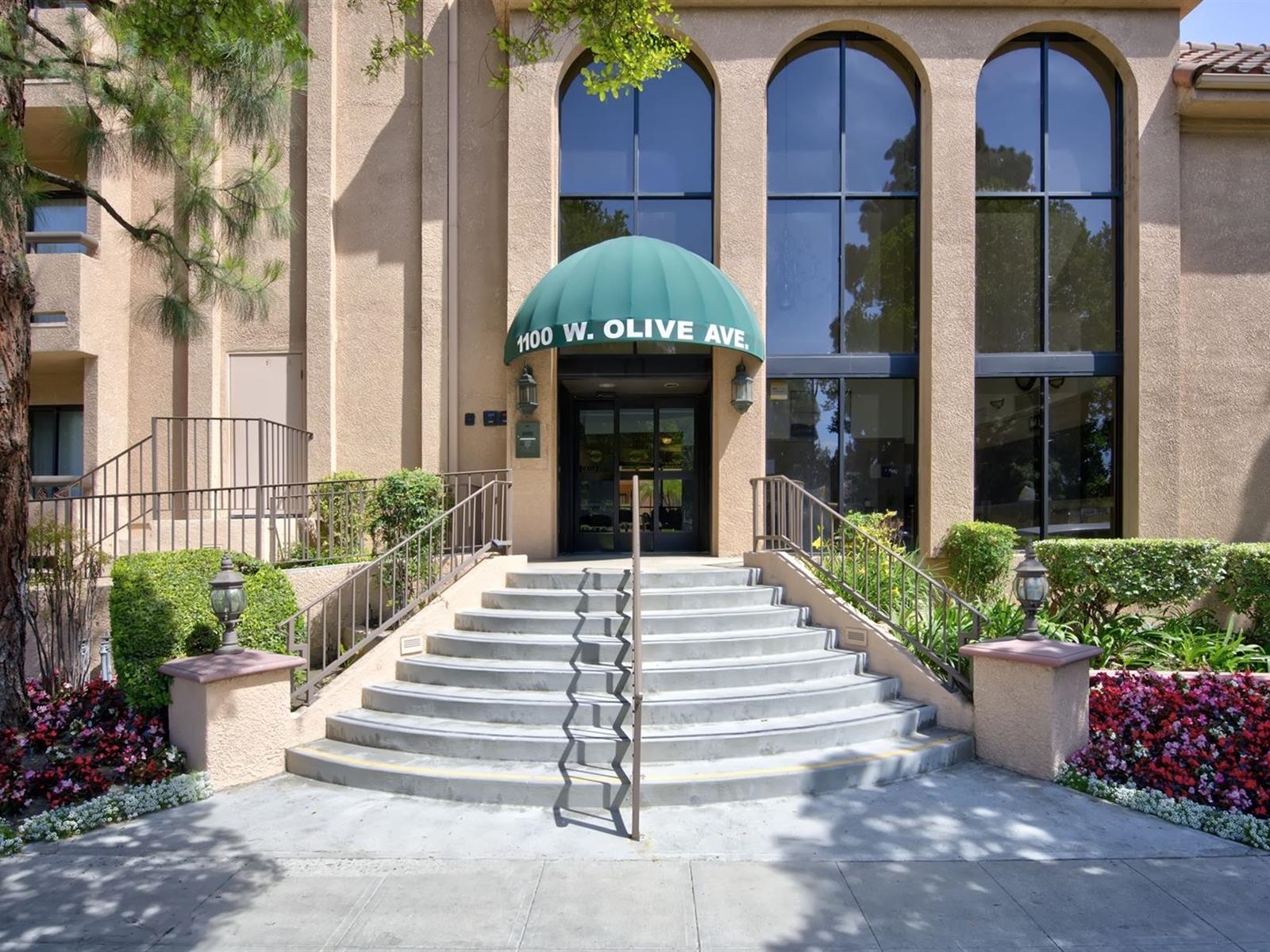 Olive Court Apartments for Rent in Burbank Senior Apartments